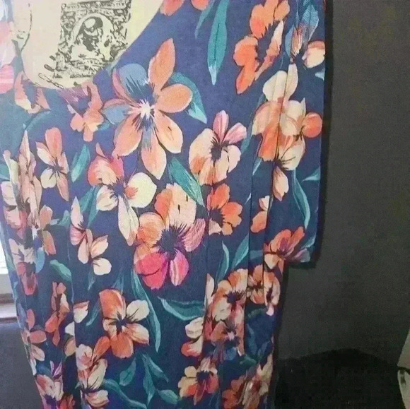 Bobeau Womans Floral Blouse Size 1x - Picture 3 of 11